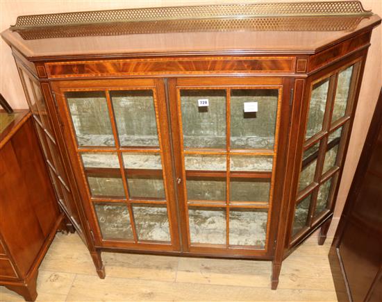 An Edwardian satinwood banded mahogany glazed china display cabinet